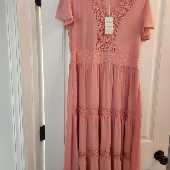 Dress - Picture 1 of 2